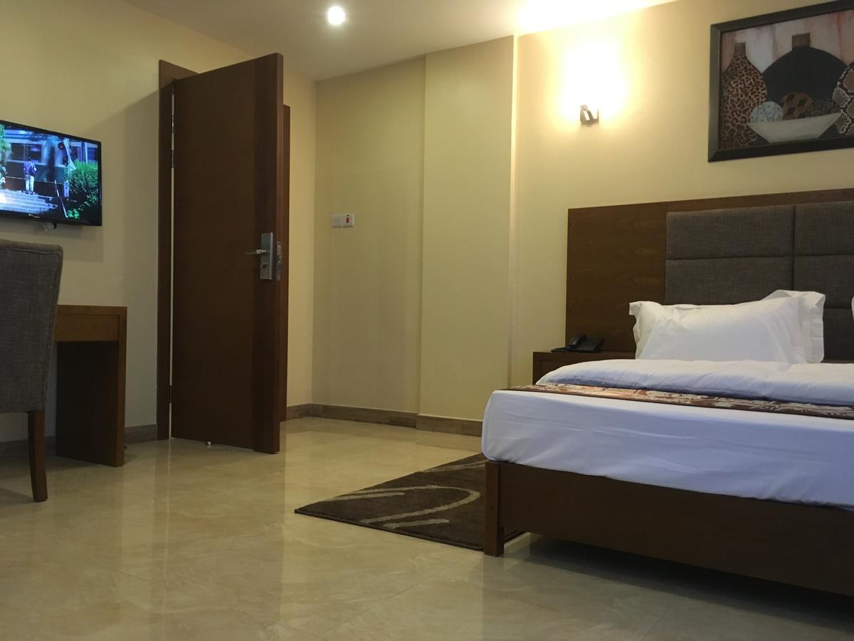 דאר א-סאלאם Imperial Hotel & Apartments מראה חיצוני תמונה