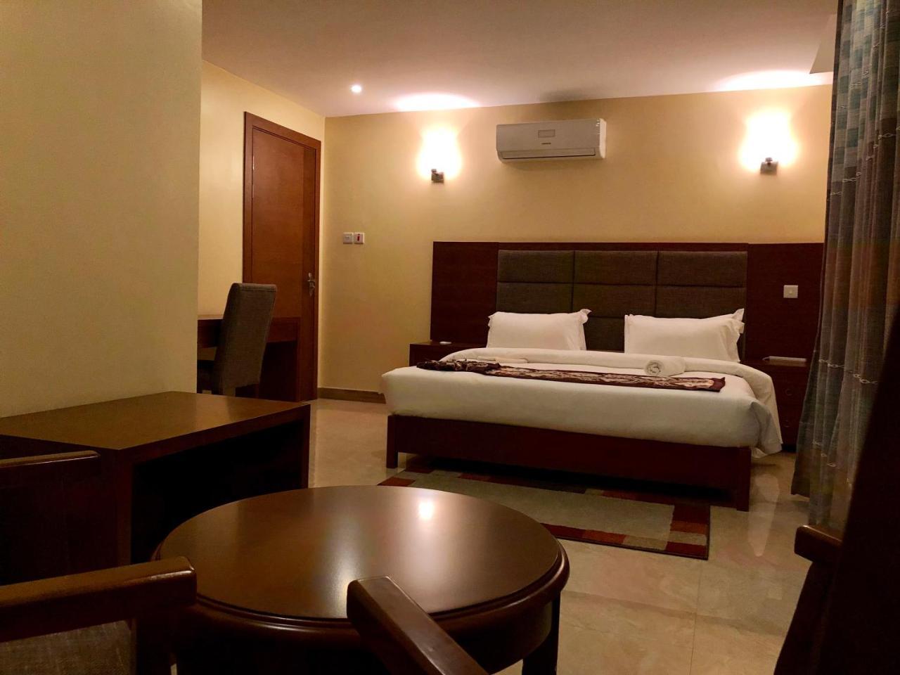 דאר א-סאלאם Imperial Hotel & Apartments מראה חיצוני תמונה