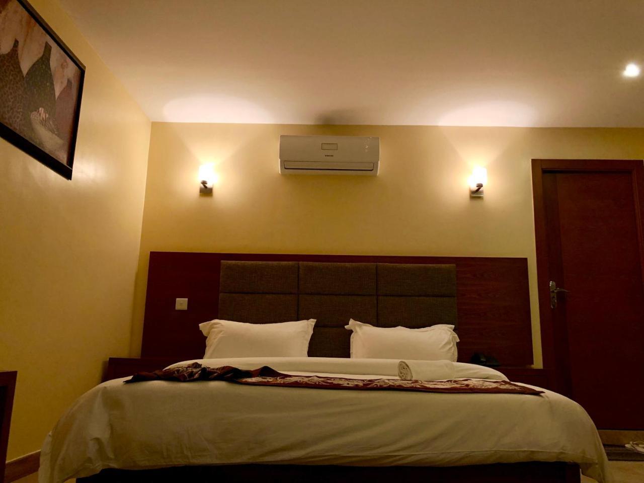 דאר א-סאלאם Imperial Hotel & Apartments מראה חיצוני תמונה